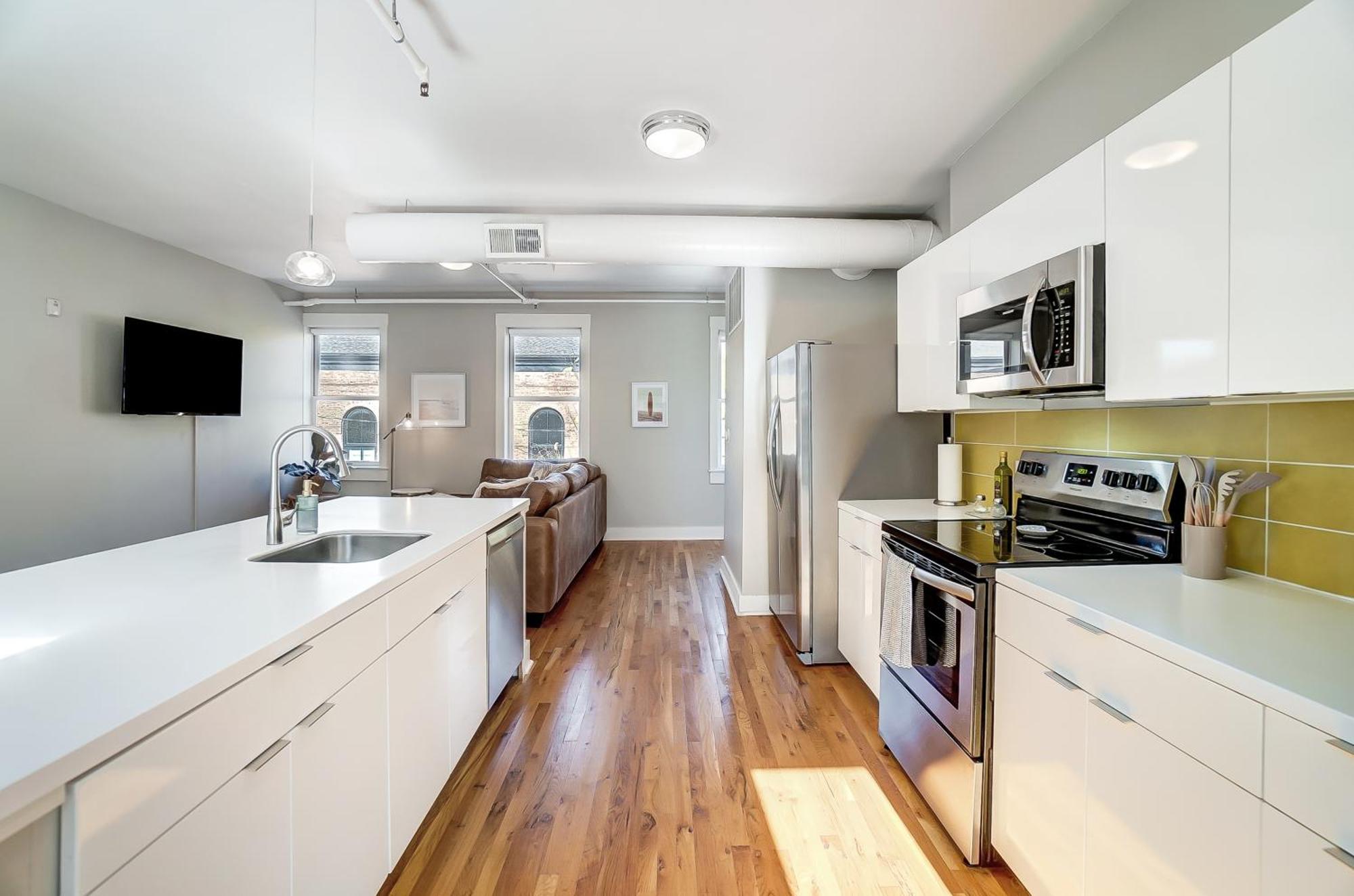 Sunny Downtown Apartment, Walk To Washington Park! Cincinnati Eksteriør billede